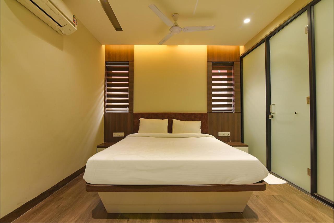 Fabhotel Eros 282 - Nr Sreebhumi Liluāh Exterior foto
